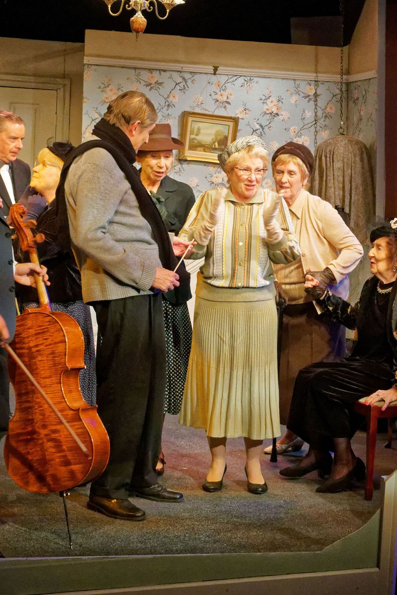 201 DSC09054 - e00_2-min