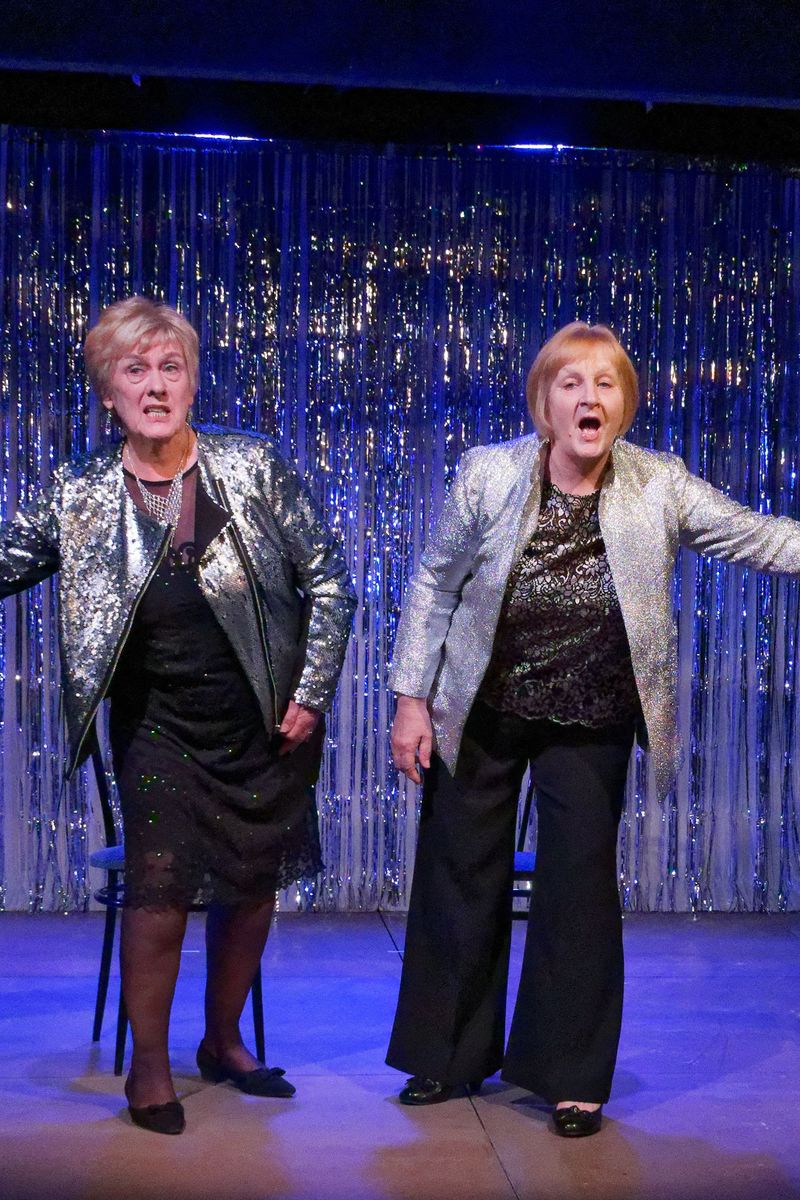 2044 DSC03576 - e00s