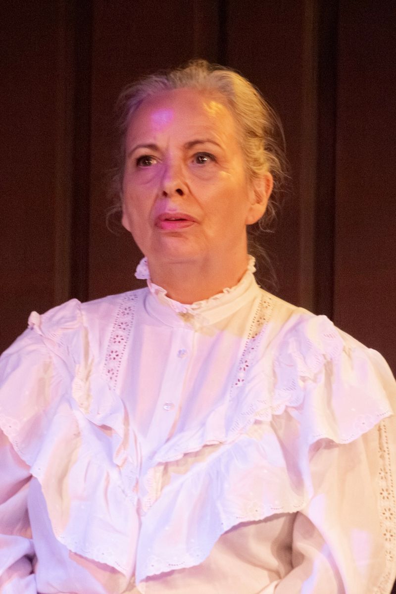 Gaslight - img_1221.jpeg