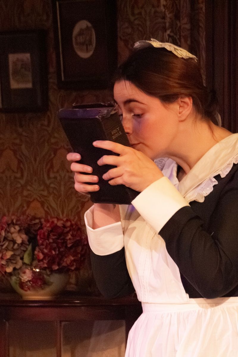 Gaslight - img_1222.jpeg