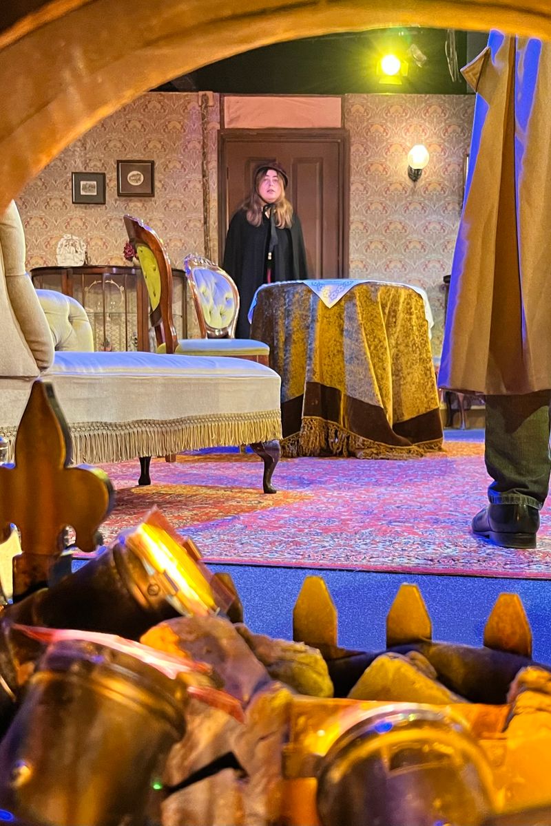 Gaslight - img_5393.jpeg