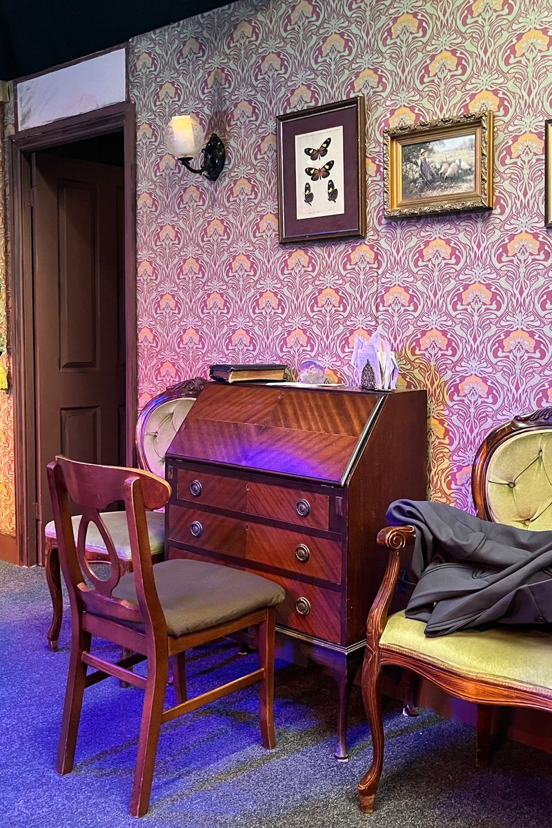 Gaslight - img_5406.jpeg